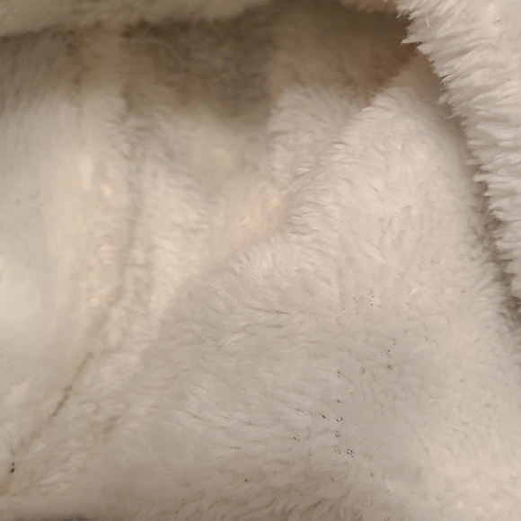 Two Aviator style winter hats - Picture 4 of 4